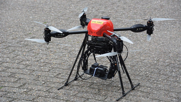 Brandweer zet drone in bij brandbestrijding in Ootmarsum