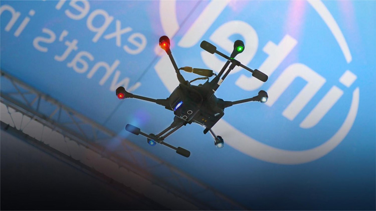 Intel doelt op commerciële markt met Falcon 8+ drone