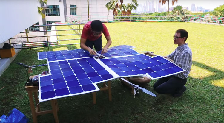 Solar quadcopter vliegt zonder accu