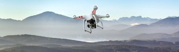 dji-phantom-2-quadcopter-vliegen